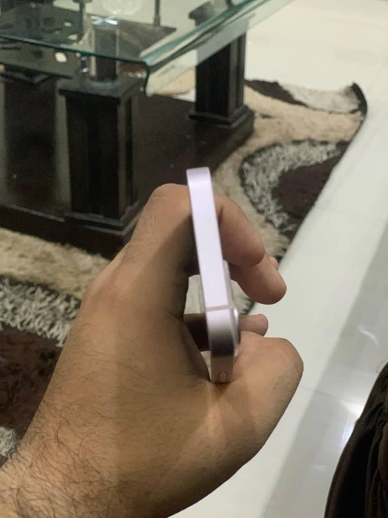 Apple iPhone 13 mini 5
