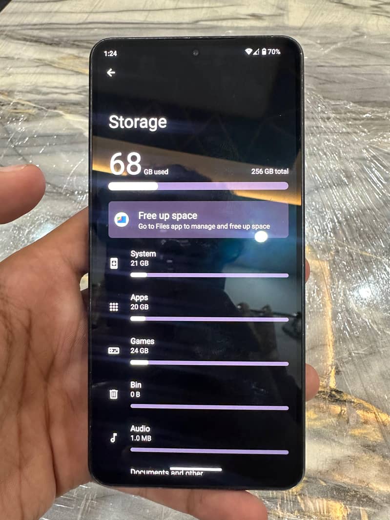 Sharp Aquos R5G 4