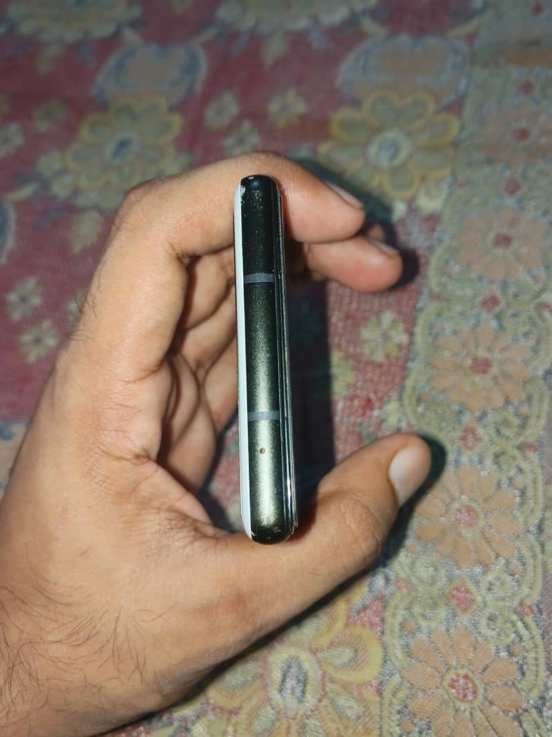 Google Pixel 6a 3