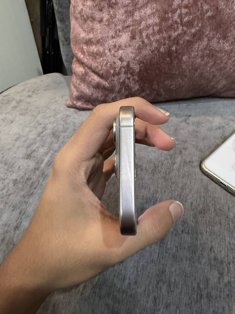 iPhone 15 Pro 3
