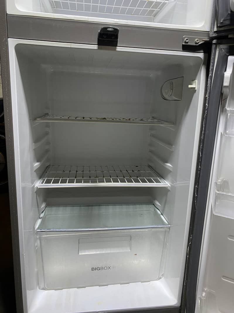 Small fridge 8