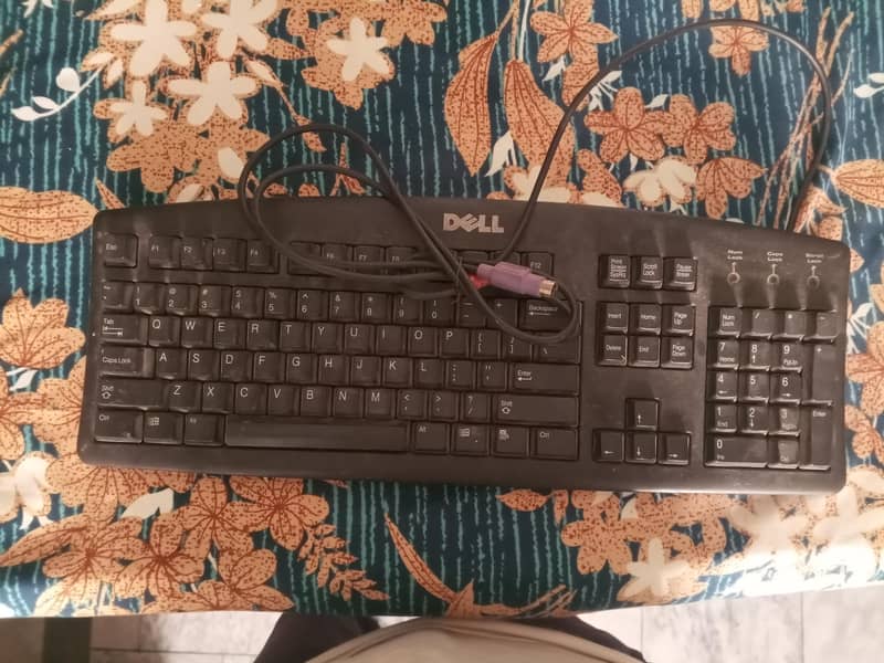 keyboard and mouse 0