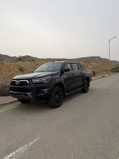 Toyota Hilux Revo Rocco 2.8 (2022) - First Owner