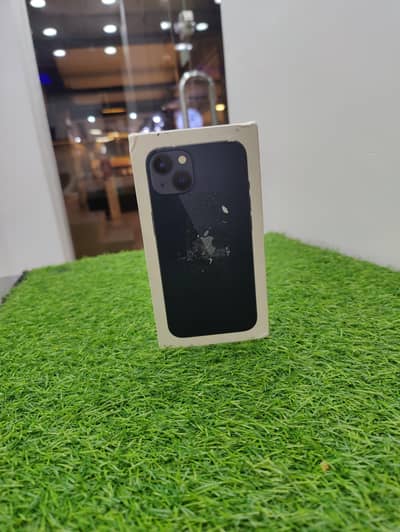 Apple iPhone 13 Box Pack Non Active | 128GB