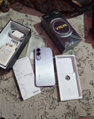 Vivo V70 FE 5G
