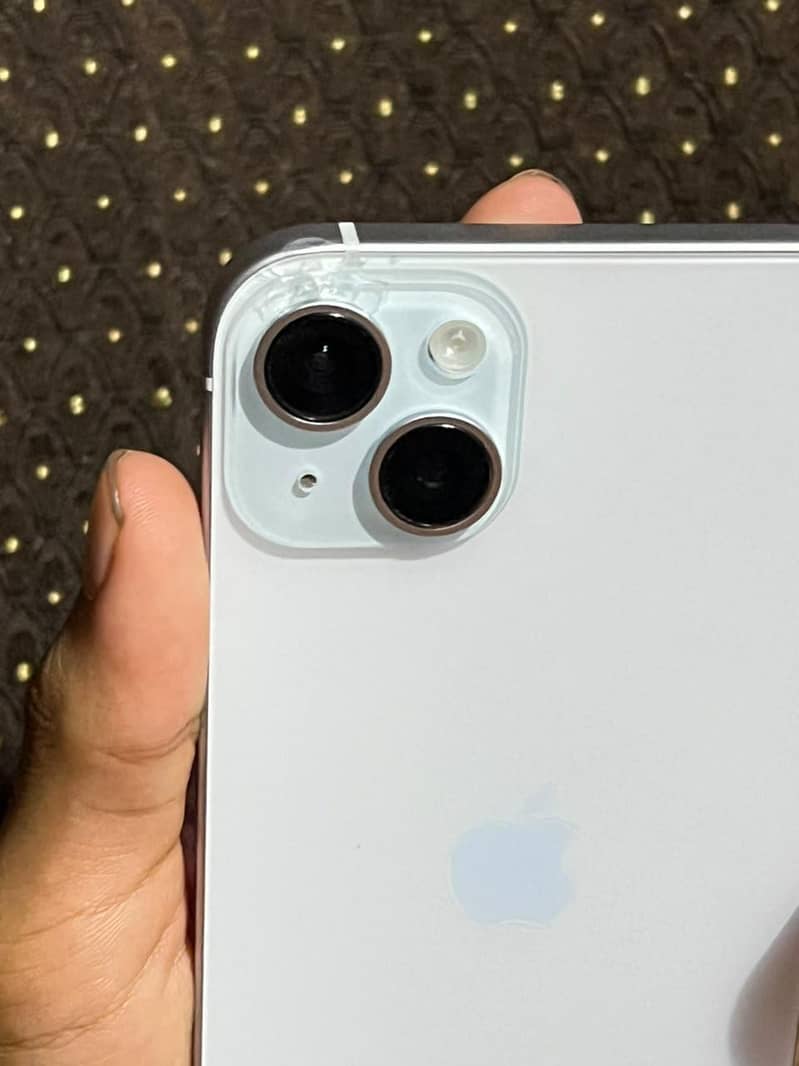 Apple iPhone 15 plus 4