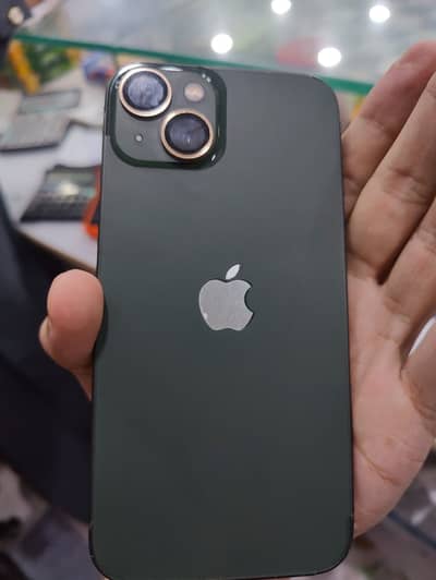 Apple iPhone 13