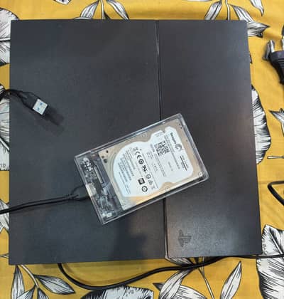 PS4 1TB [500GB + 500GB External] — Jailbroken 12.02 | 2 Controllers