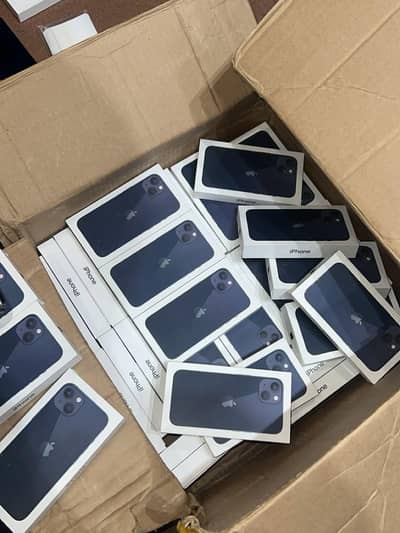 iphone 13 128GB non-PTA Sim Lock Just Box Open Fresh Stock iphone