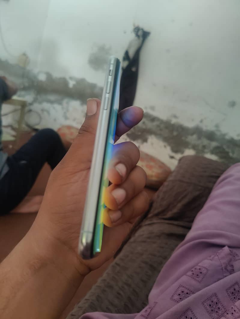 Apple iPhone X 1
