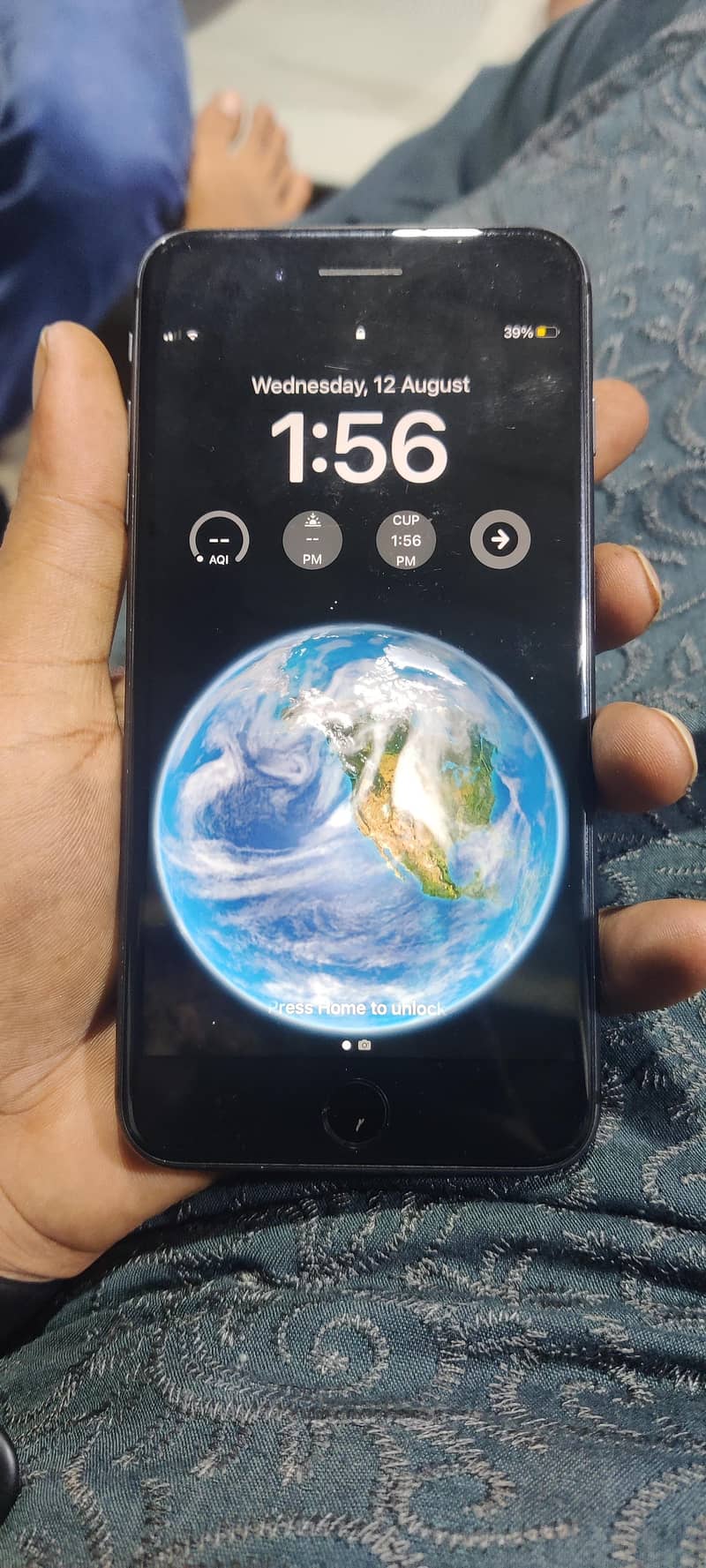 Apple iPhone 8 Plus 0