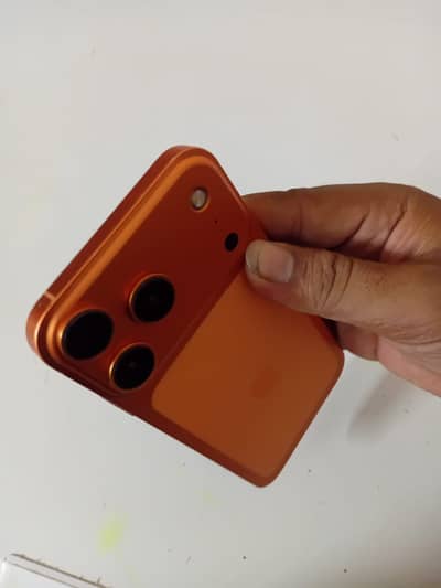 128 GB 17 pro converted Apple iPhone XR