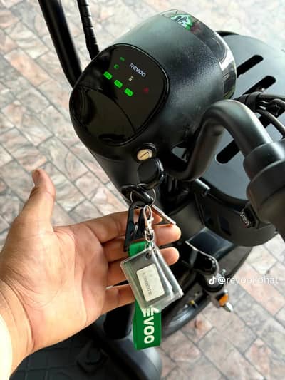 revoy04 model littum battery  ka Sath nfc card do do  350w motor