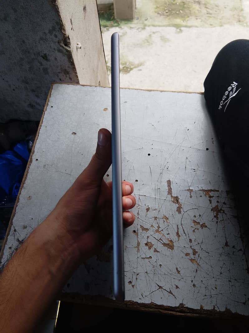 Ipad 6th generation 2