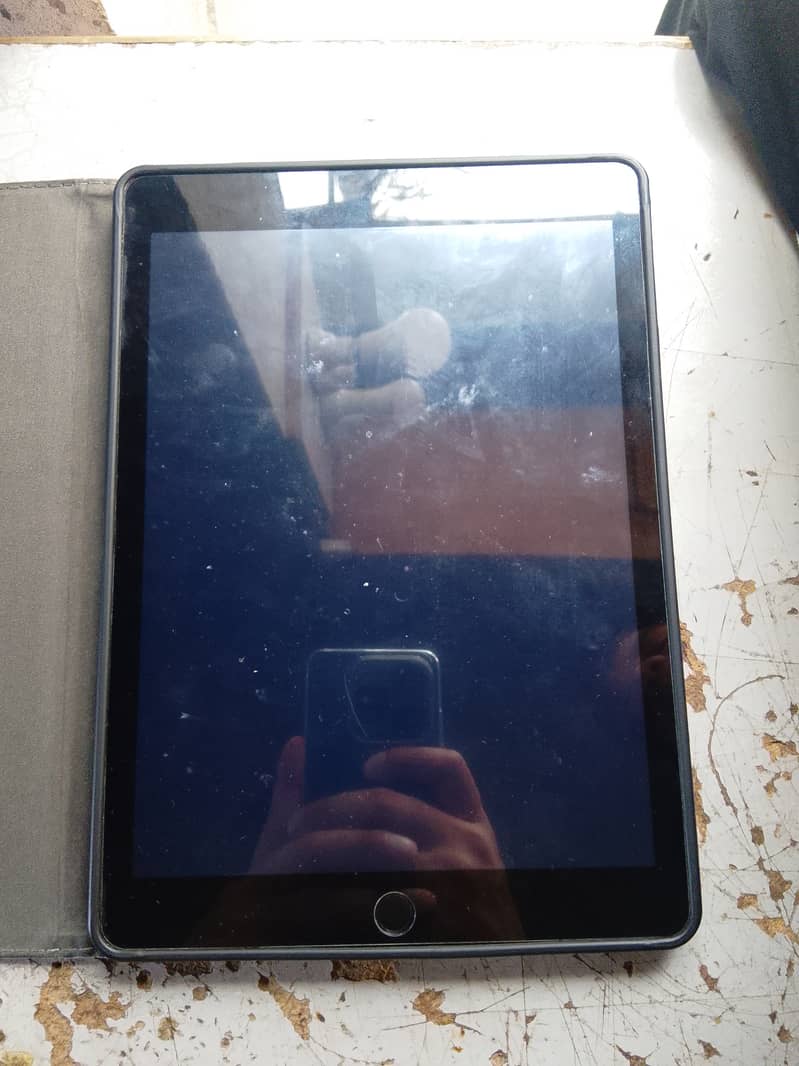 Ipad 6th generation 8
