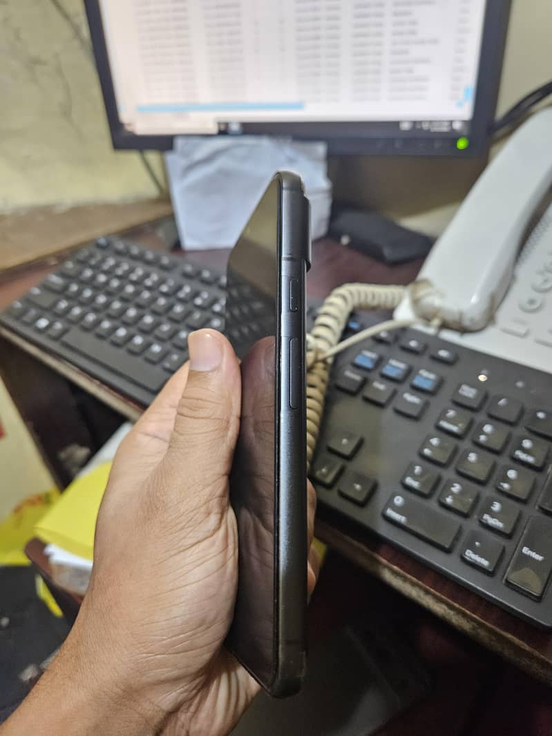 Google Pixel 8 2