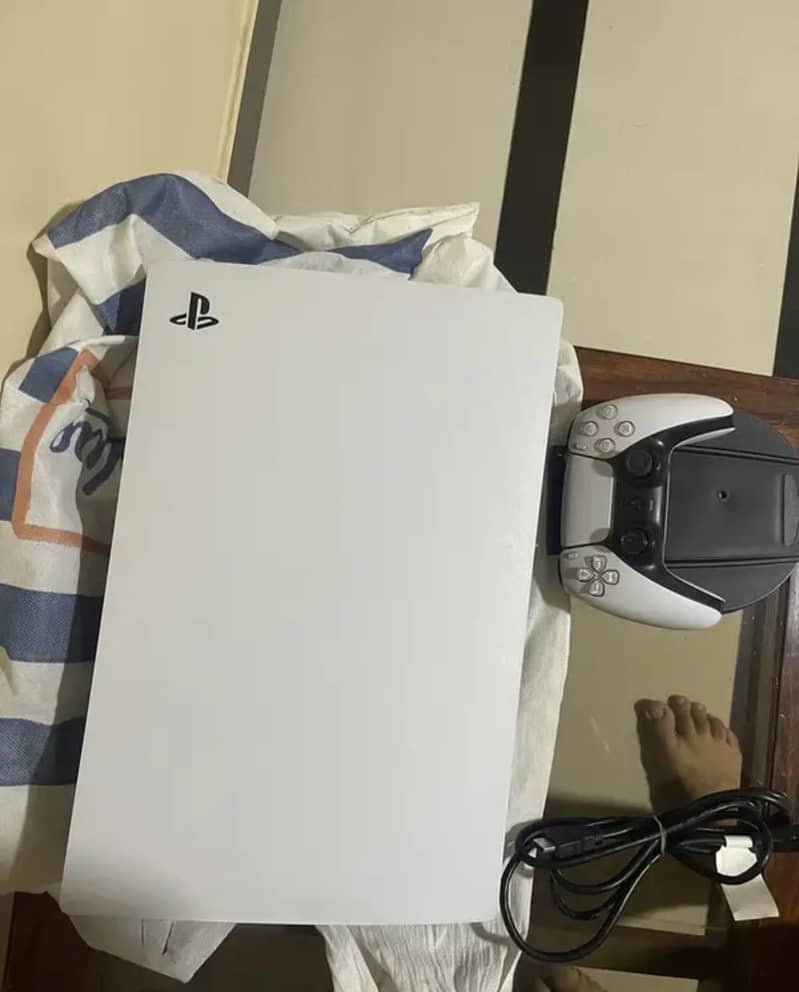 PlayStation 5 UK Disk version 2