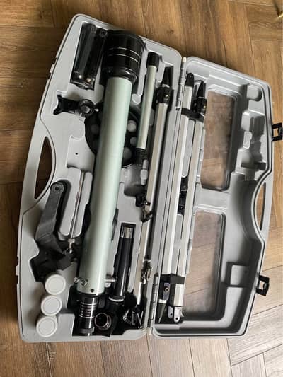 VISIOMAR 60/700mm 262x Astronomical Refractor Telescope Bresser German