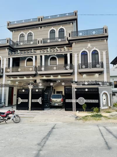 Urgent Sale | Corner 5 Marla Double Storey House | Investor Rate | Near Arcade Mall