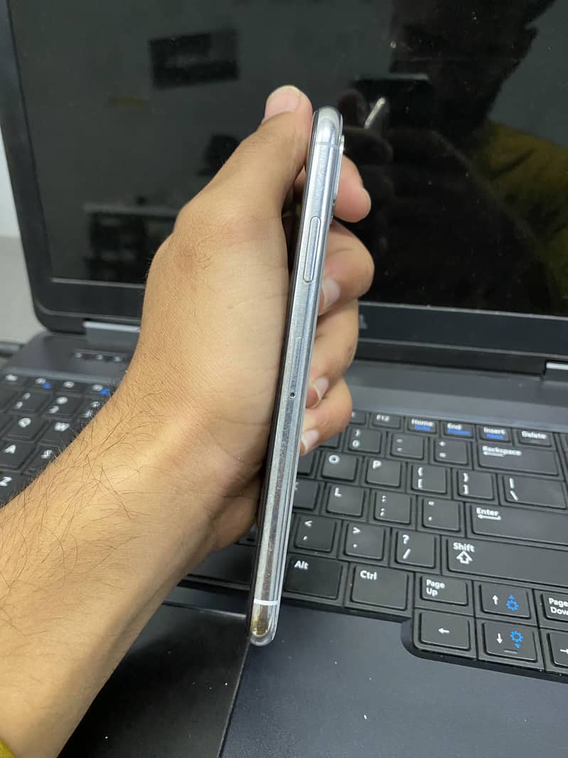 Apple iPhone X 2