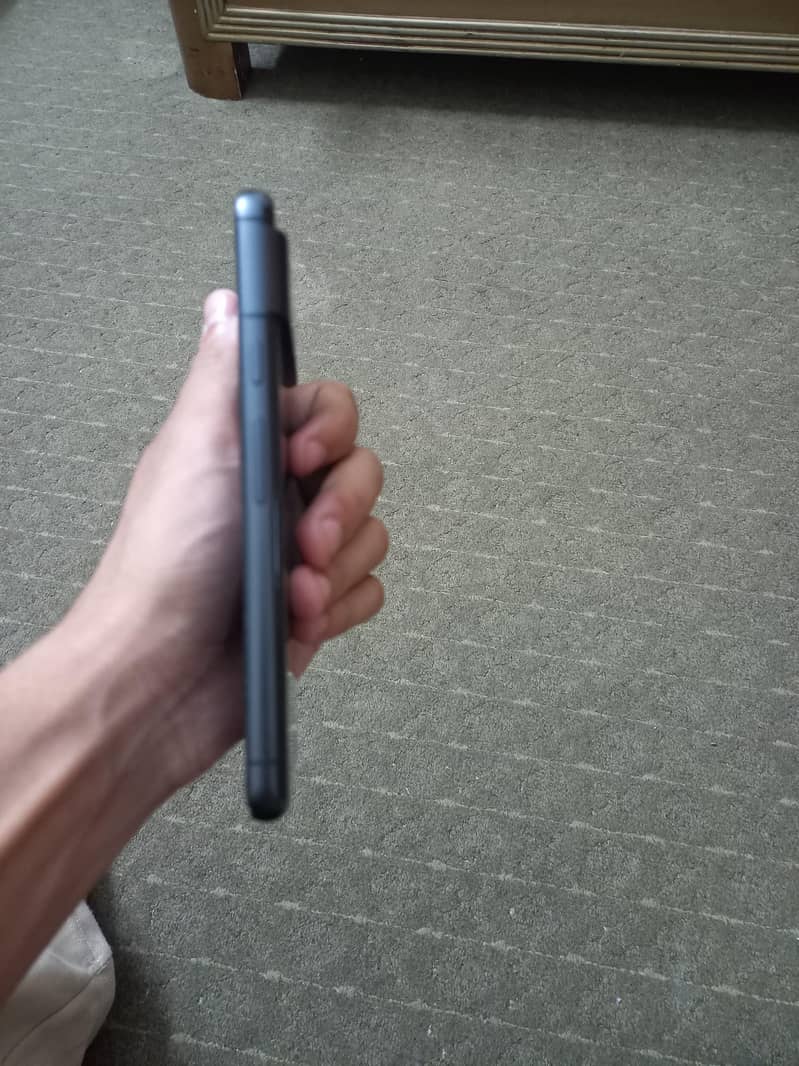 Google Pixel 8 5