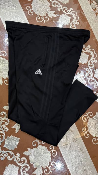 Adidas Nike XL SIZE 5500 each