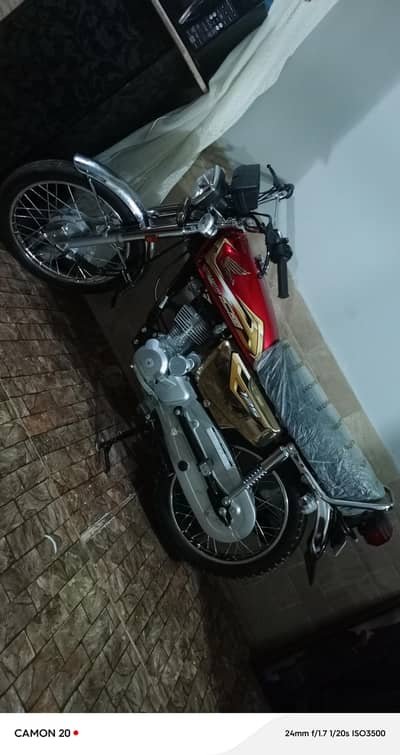 Honda cg 125 special edition gold