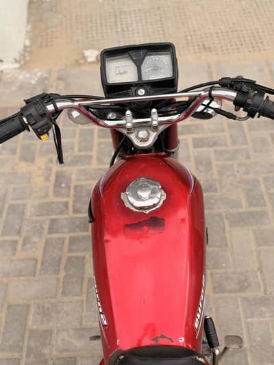 unique 125 2014