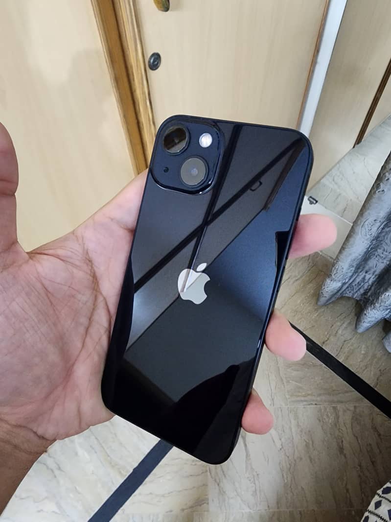 Apple iPhone 13 1