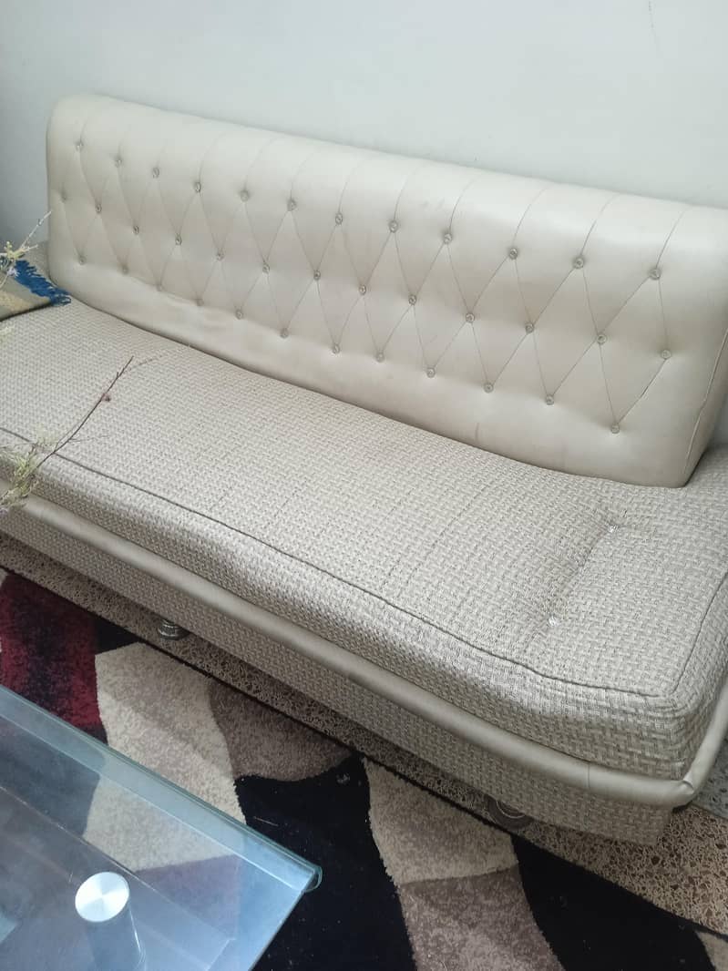 7 seaters sofas with table 2