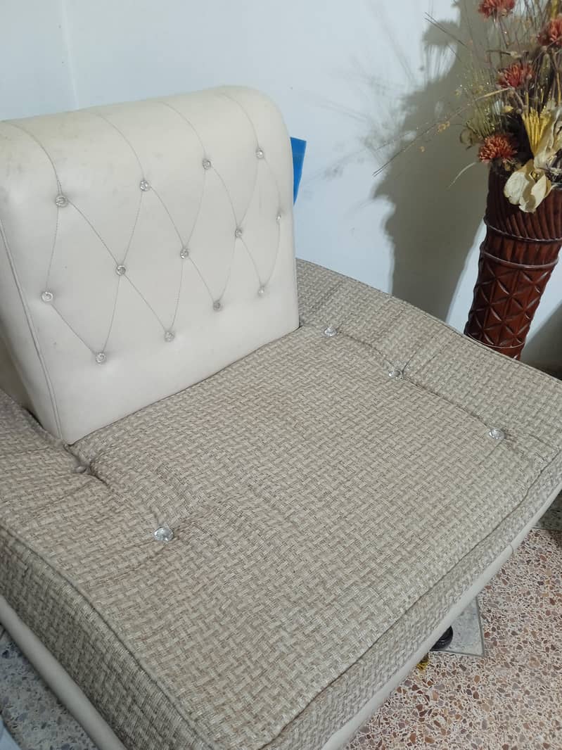7 seaters sofas with table 3