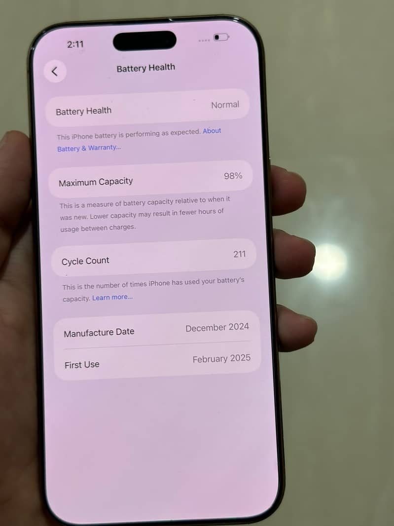 Iphone 16 Pro max 4