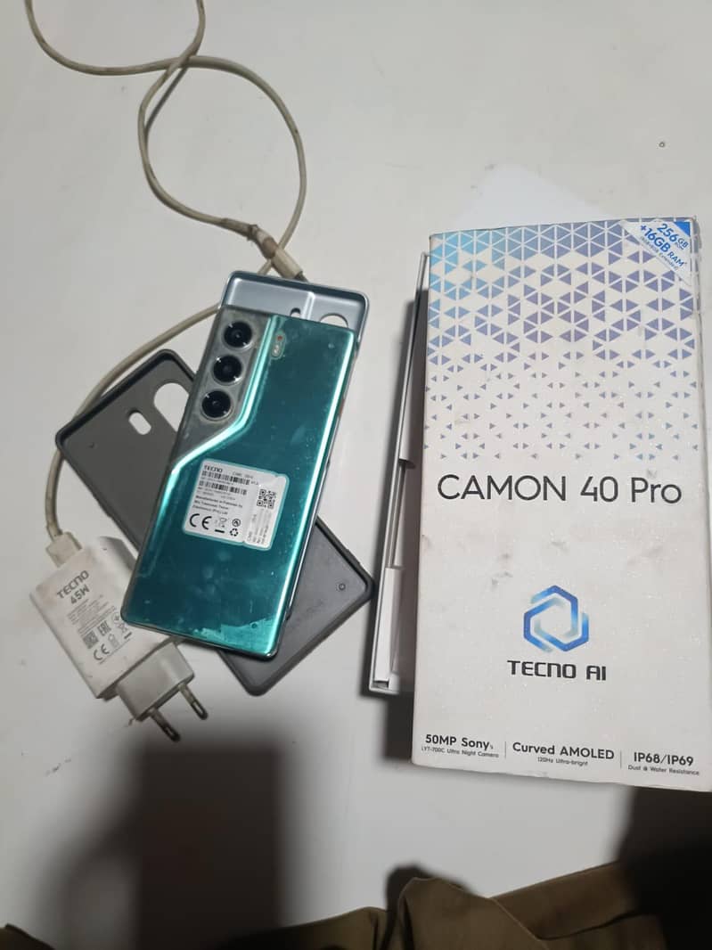 Tecno CAMON 40 Pro 7