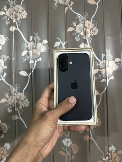 Apple iPhone 16 Urgent Sale