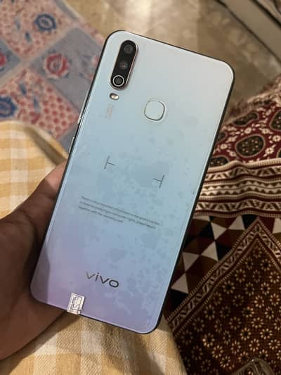 Vivo Y17