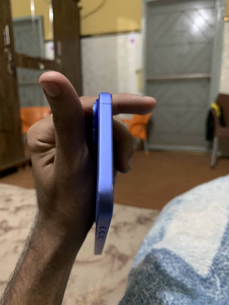 Apple iPhone 16 Plus 7