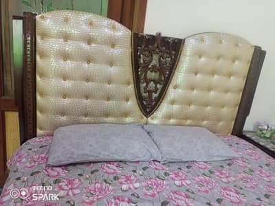 bed set with side tables