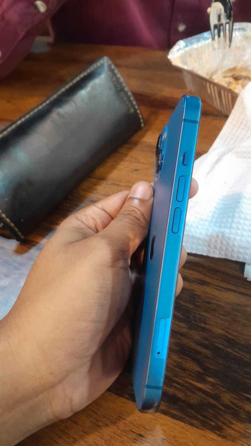 Apple iPhone 13 128gb 0