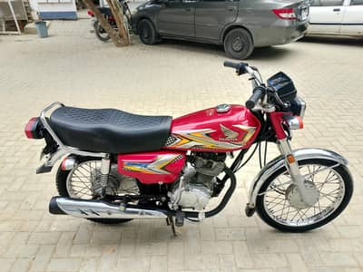 Honda CG 125 | Model 2025 (Red) 5 month  7000km millege