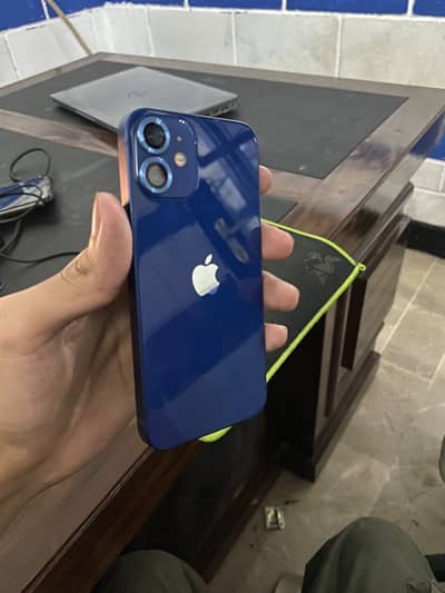 Apple iPhone 12 mini