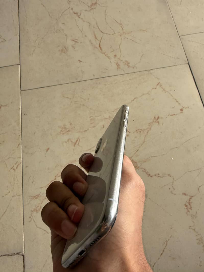 Apple iPhone X 7