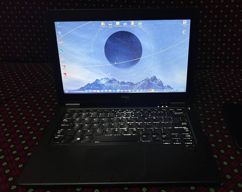 Dell Latitude E7250 0