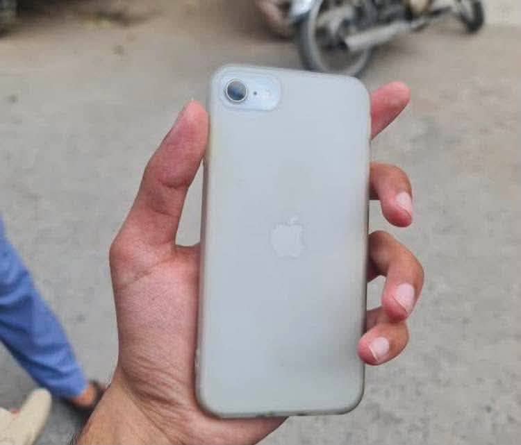 iPhone SE 3rd gen sim working 2