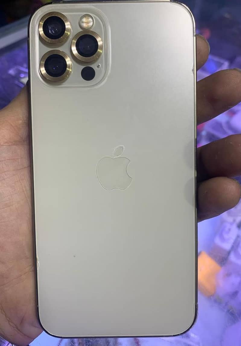 Apple iPhone 12 Pro 3
