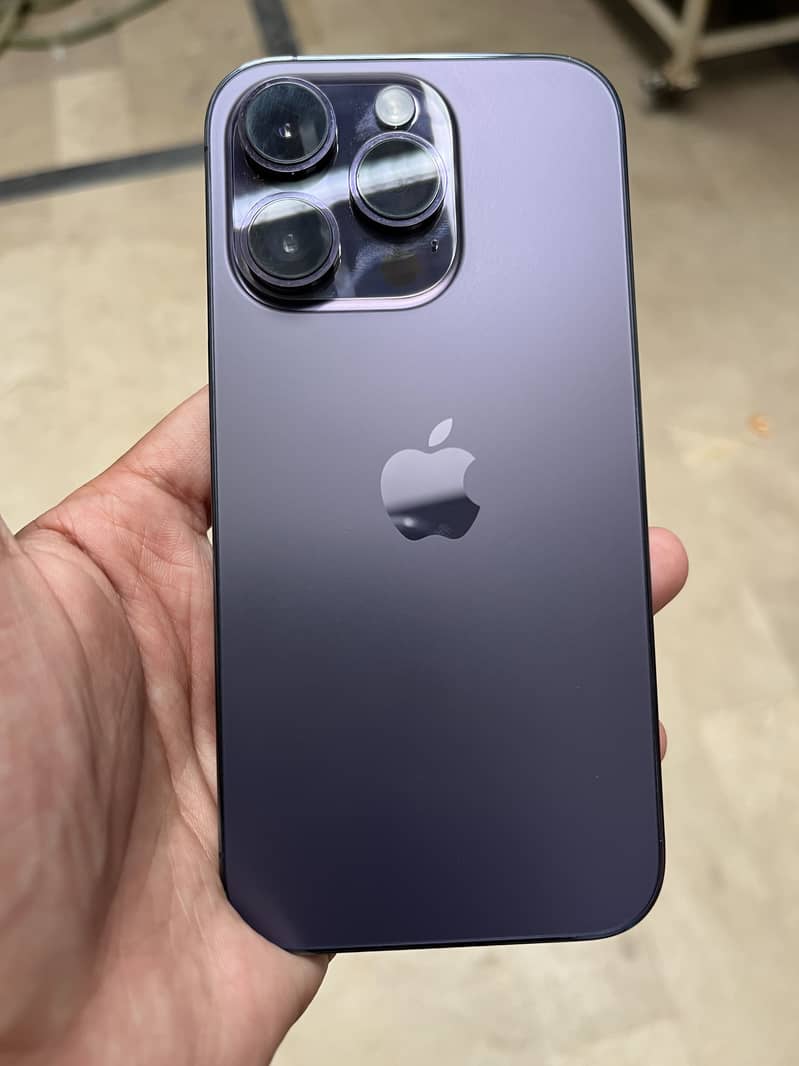 Apple iPhone 14 Pro 1