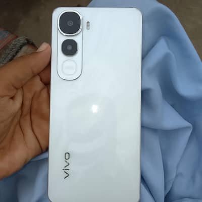 Vivo Y400