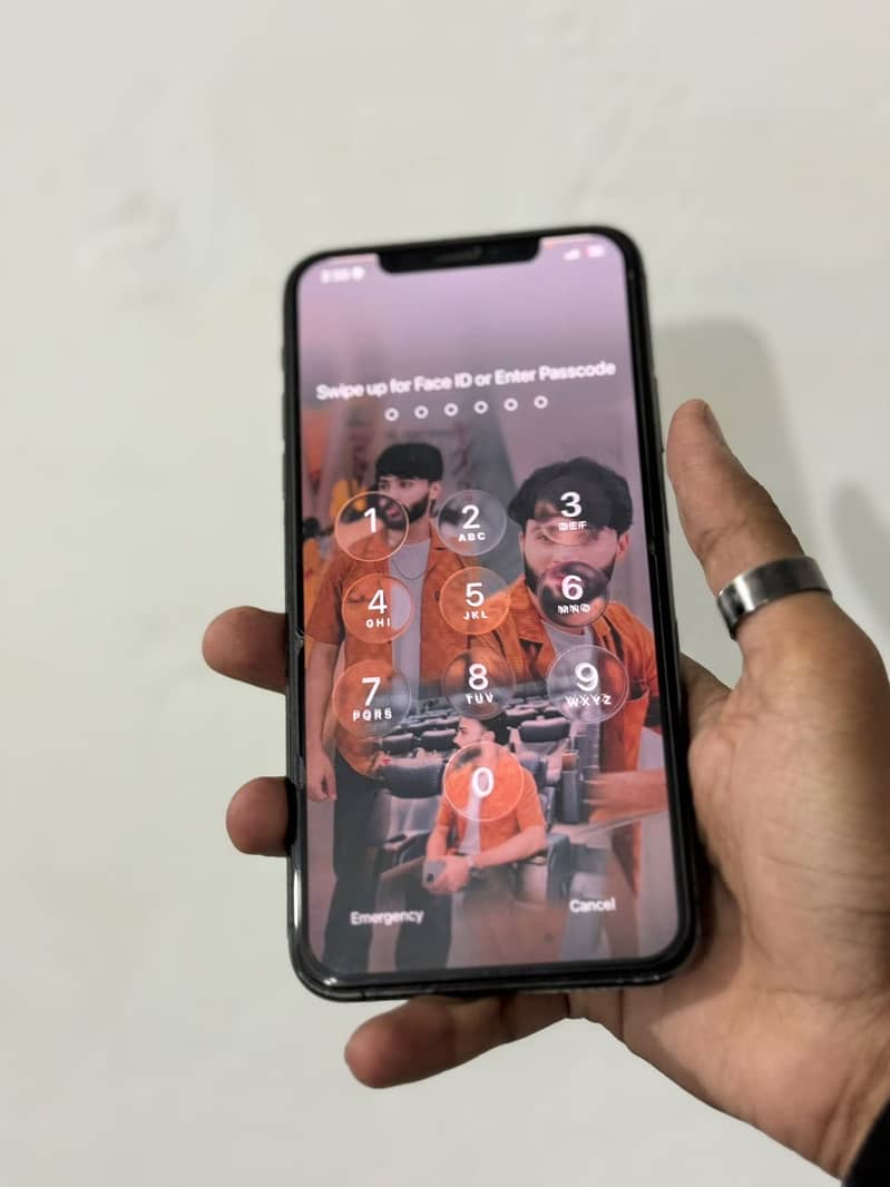 Apple iPhone 11 Pro Max 3