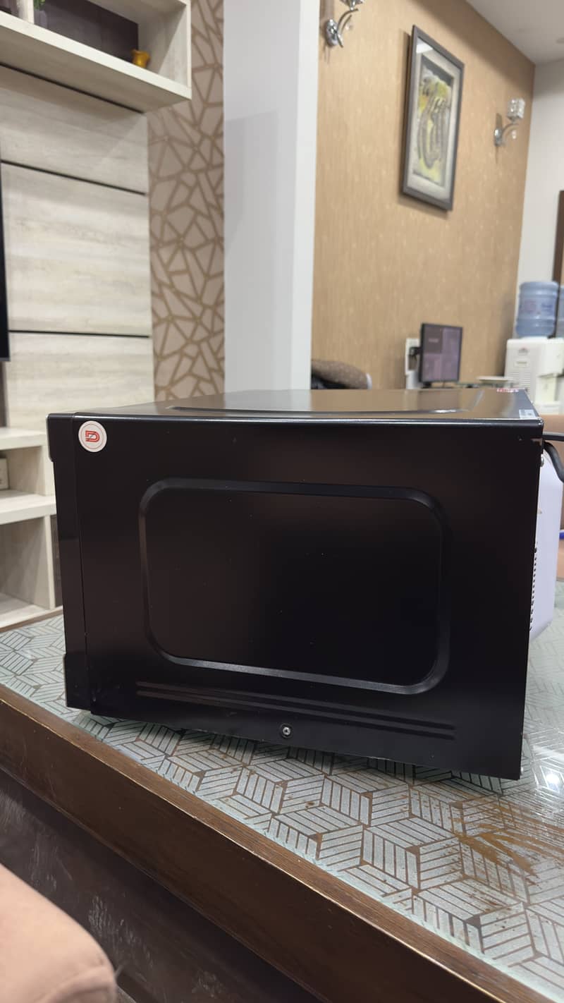 Dawlance Microwave 2