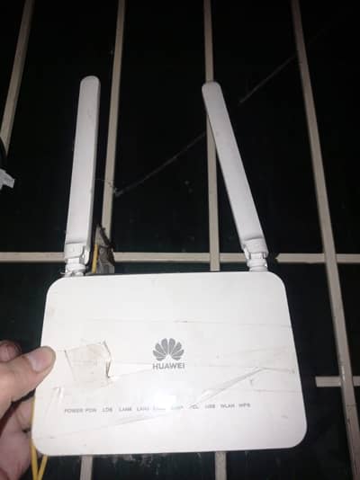 Huawei GPON route with storm fiber black box + 15 to 20 GAJ Cabel