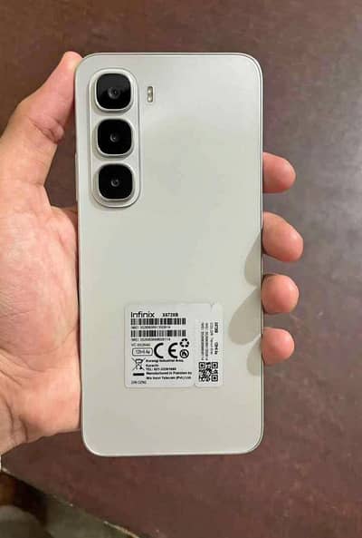 Infinix hot 60i 8/256